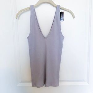 Gray Ribbed Double V Tank